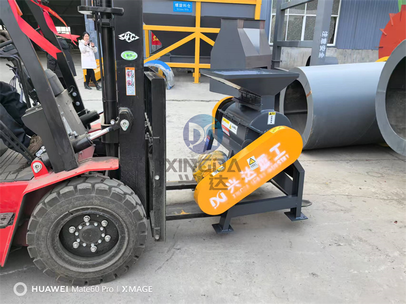 ��ɽ�û�ѡ�е��л����豸������ʽ���������;��